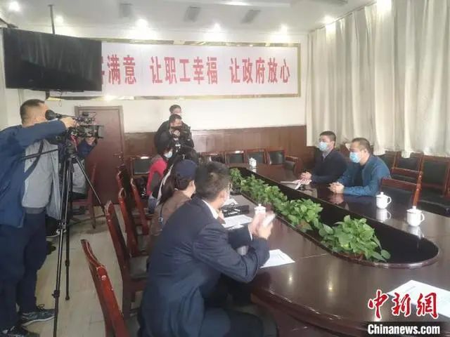 交警扮盲人帶導盲犬坐公交被拒 狗狗哭了 太原公交致歉：扣罰當值司機工資