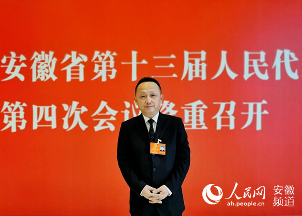 定遠(yuǎn)豬_豬傳染性胃腸炎 豬流行性腹瀉三聯(lián)滅活疫苗_豬小弟豬小弟轉(zhuǎn)個圈圈大肚皮