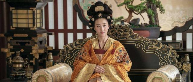 男的不養(yǎng)貓女的不養(yǎng)狗_男不養(yǎng)貓女不養(yǎng)狗的說法_男不養(yǎng)貓女不養(yǎng)狗